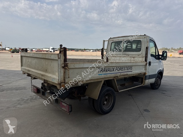 Iveco  35C12 van