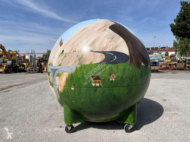 مقطورة   BOULE D'EXPOSITION
