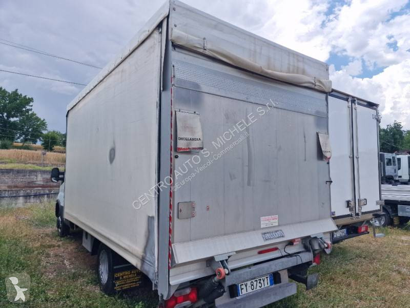 Furgoneta Iveco