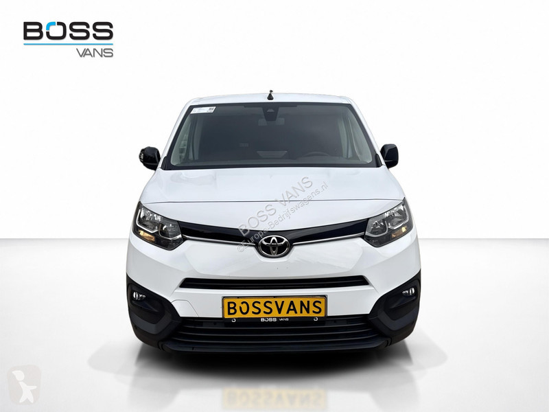 عربة نفعية Toyota 1.2T 110 PK **Benzine** L1...