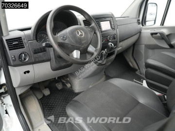 Dostawcza platforma Mercedes