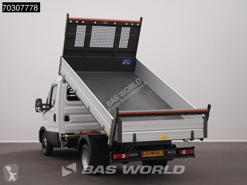 Véhicule utilitaire Iveco 35C18 3.0L...