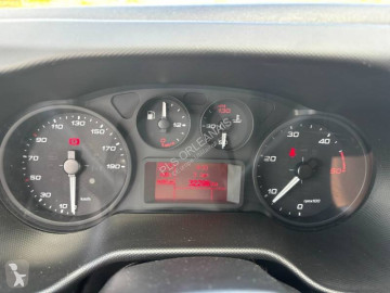 Utilitaire caisse grand volume Iveco