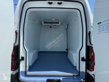عربة نفعية برّاد Renault