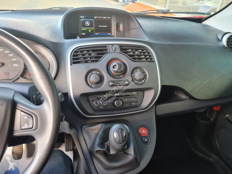 Véhicule utilitaire Renault KANGOO II EXPRESS...