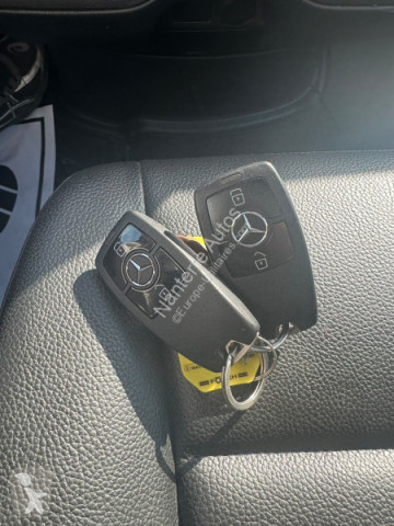 Fourgon Mercedes