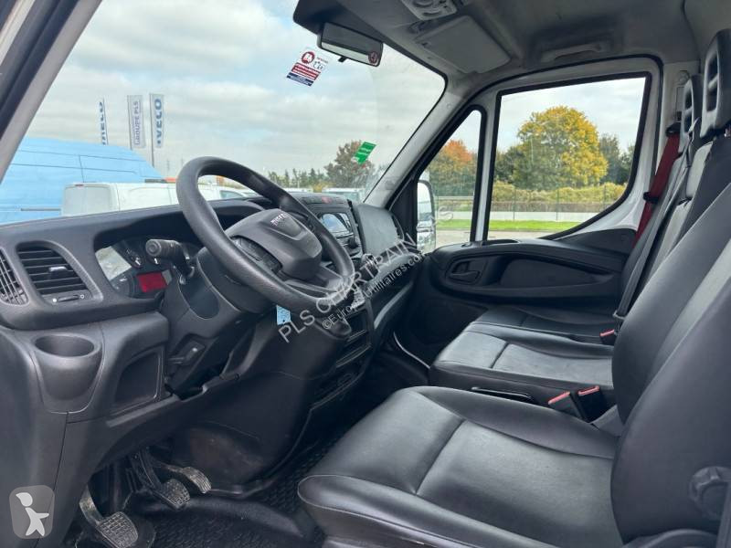 عربة نفعية Iveco