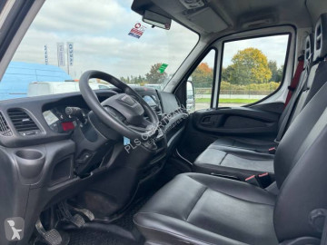 Utilitaire benne standard Iveco