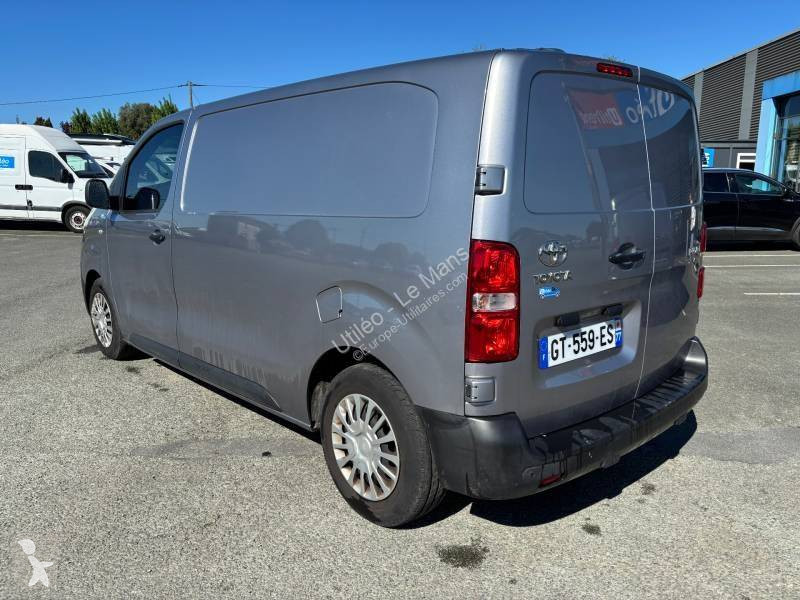 Véhicule utilitaire Toyota