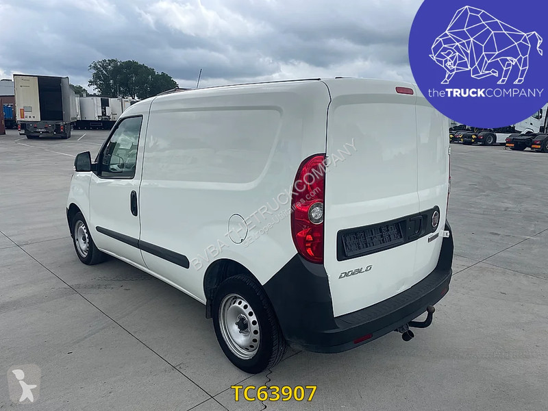 عربة نفعية Fiat Cargo 1.6 Doblò