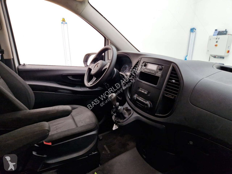 Лекотоварен автомобил Mercedes 110 CDI Lang DC...