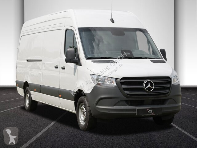 Véhicule utilitaire Mercedes Sprinter 317...