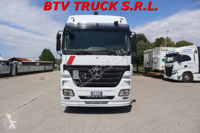شاحنة Mercedes ACTROS