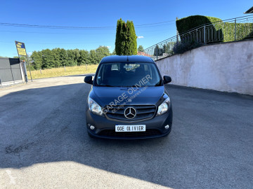 Fourgon Mercedes
