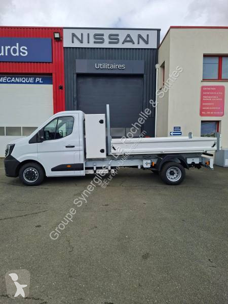 Furgoneta Nissan