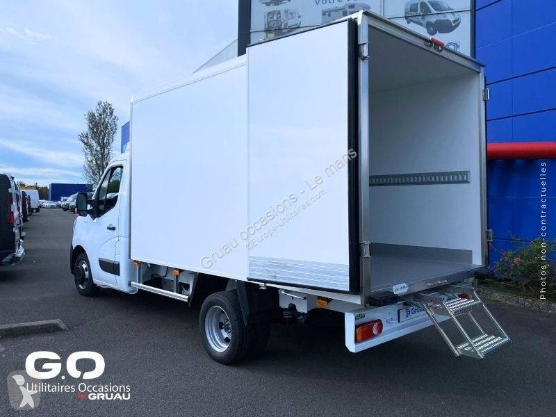 Samochód dostawczy Renault