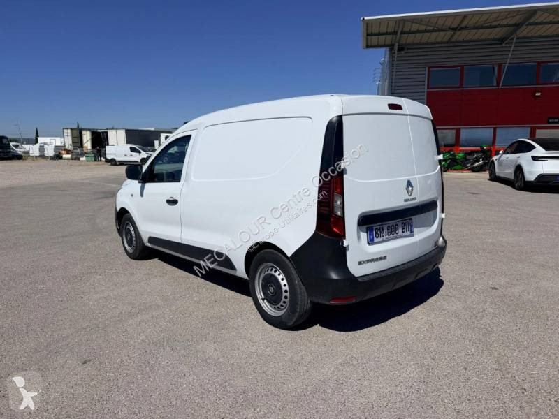 عربة نفعية Renault