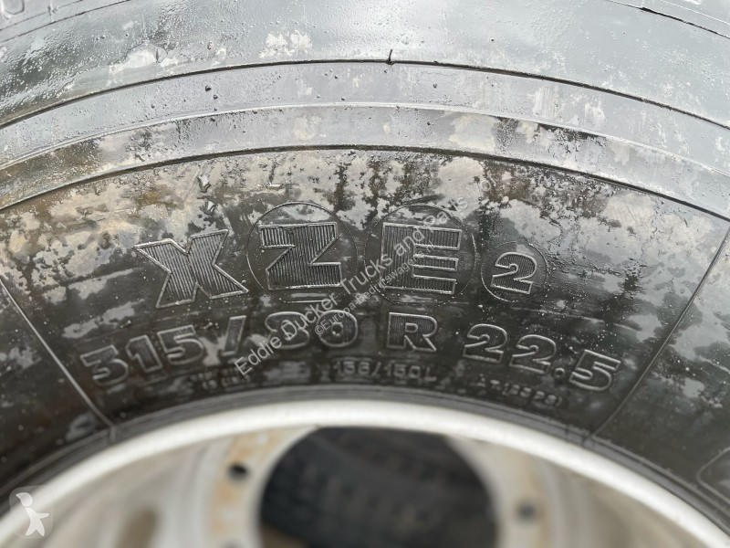 Véhicule utilitaire Michelin XZE2 315/80R22.5