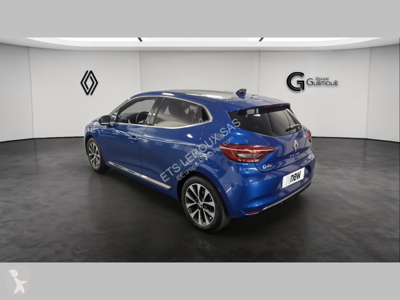 عربة نفعية Renault CLIO V