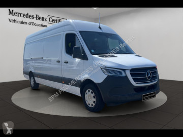 Fourgon Mercedes