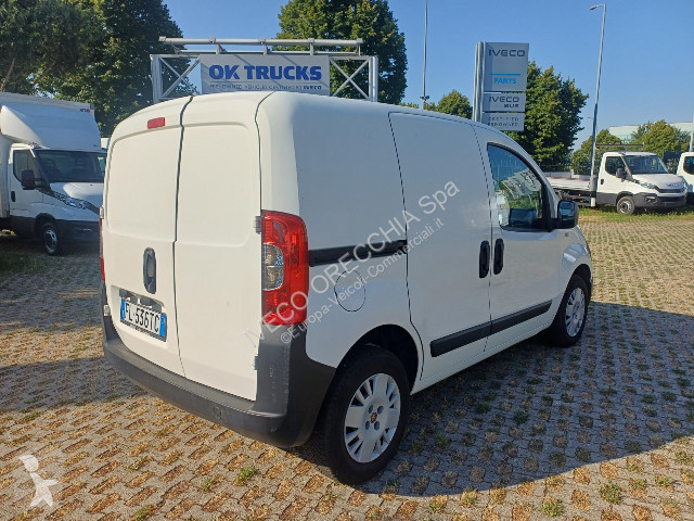 Véhicule utilitaire Fiat FIORINO