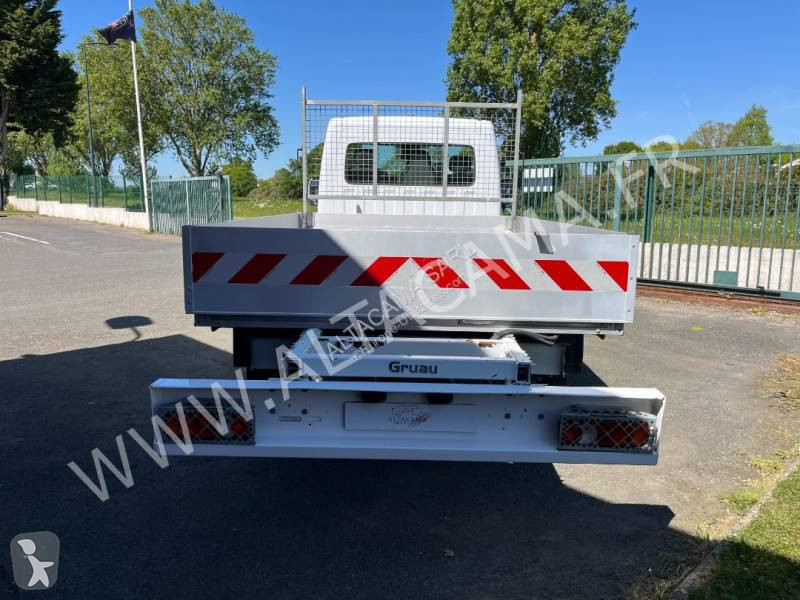 Samochód dostawczy Renault