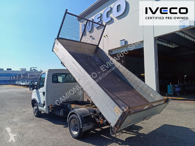 Samochód dostawczy Iveco IVECO DAILY 35C11