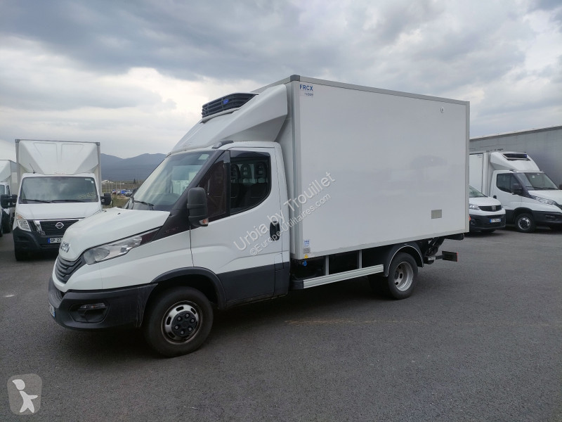Véhicule utilitaire Iveco FRIGO 12M3 160 CV...
