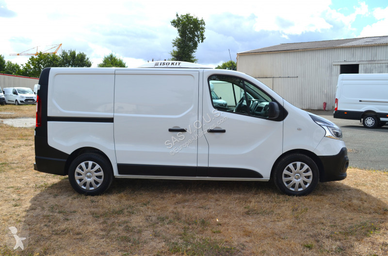 Véhicule utilitaire Renault RENAULT TRAFIC III...