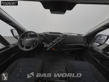 عربة نفعية مقفلة Iveco