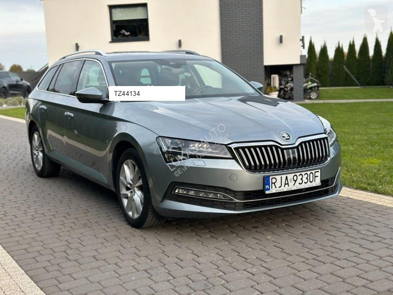 عربة نفعية Skoda 2.0 TDI SCR 147kW DSG STYLE COMBI
