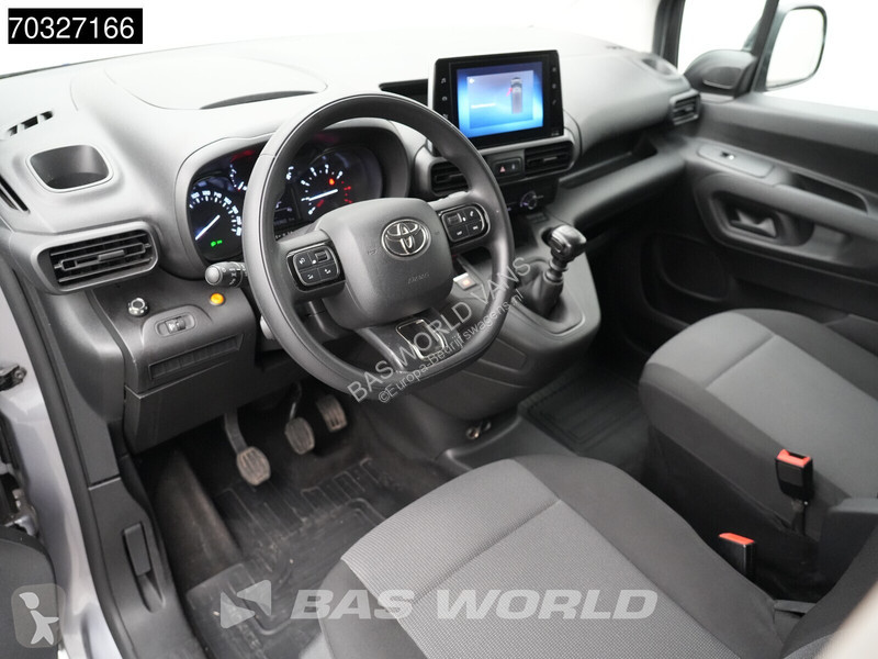 Samochód dostawczy Toyota Benzine L2H1 Navi...