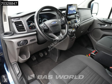Furgon dostawczy Ford