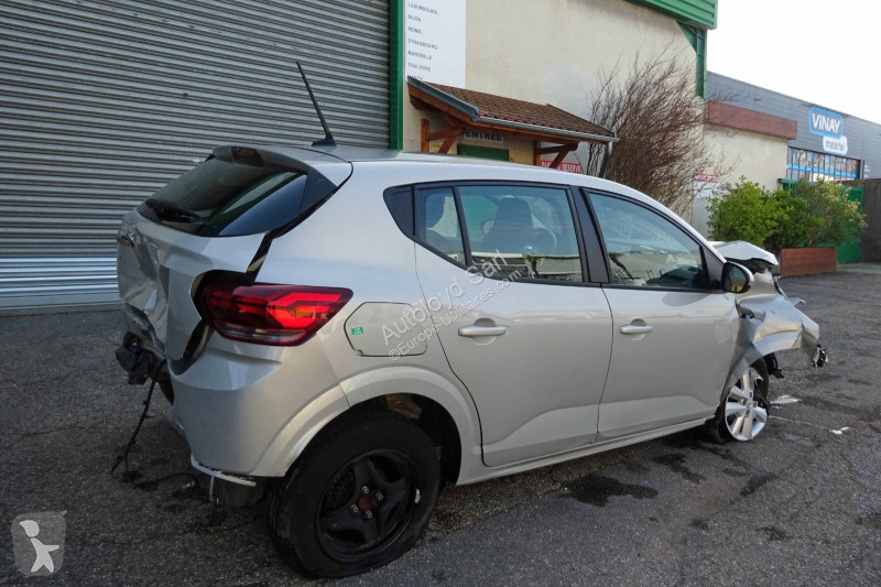 عربة نفعية Dacia SANDERO 1.0 TCE 100