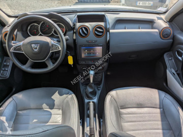 سيارة عربة رباعية الدفع / عربة نفعية رياضية Dacia