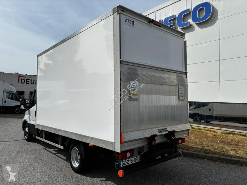 Véhicule utilitaire Iveco CCb 35C16 - 3.0L -...