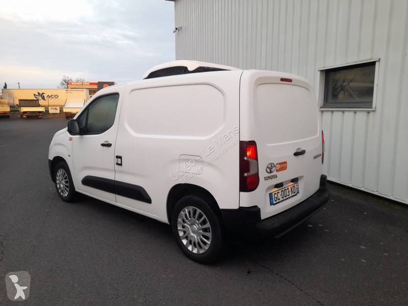 Samochód dostawczy Toyota