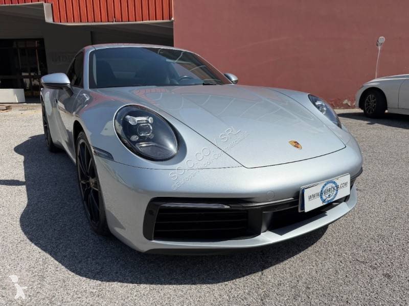 Véhicule utilitaire Porsche