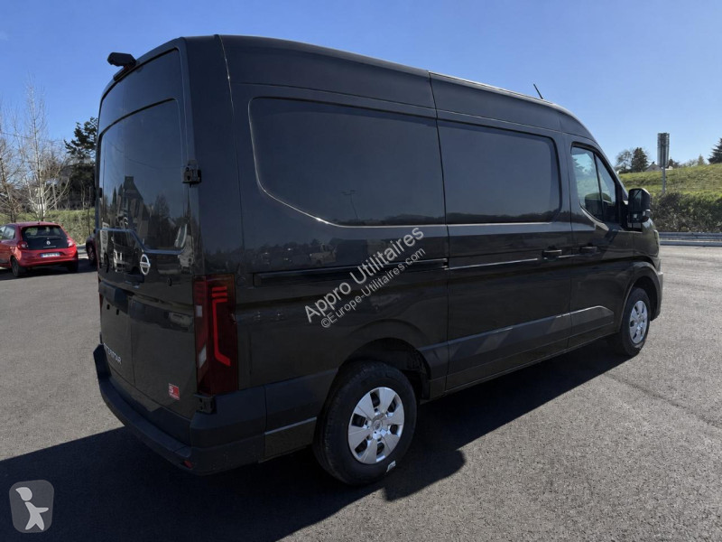Véhicule utilitaire Nissan INTERSTAR Tekna 3.5t...