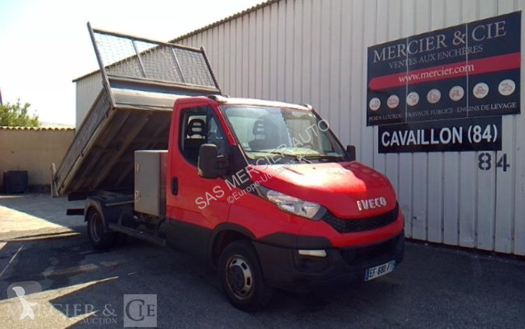 عربة نفعية Iveco
