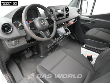 Furgon dostawczy Mercedes