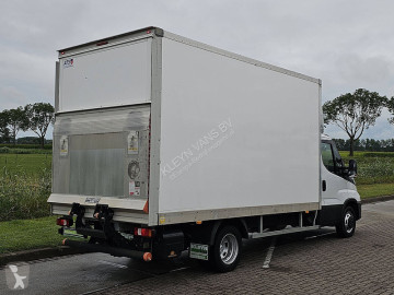 Fourgon utilitaire Iveco