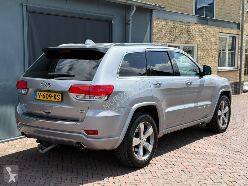 عربة نفعية Jeep 3.0 V6 CRD Overland 4x4...