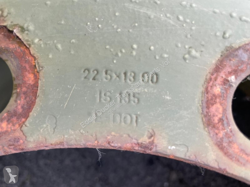 Véhicule utilitaire Michelin VELG 22.5X13.00