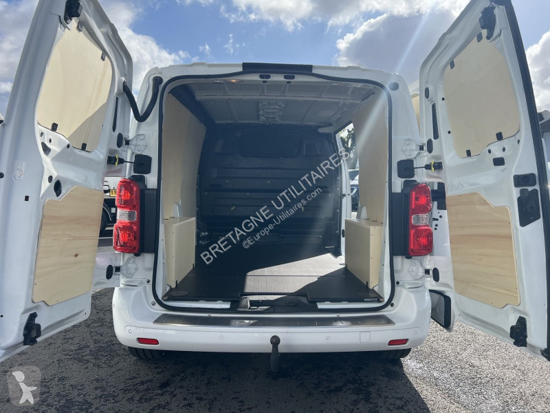Véhicule utilitaire Peugeot EXPERT FG STANDARD...