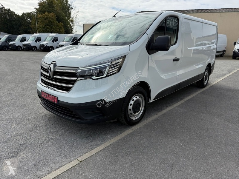 Véhicule utilitaire Renault TRAFIC III FG L2H1...