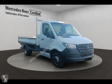 Utilitaire benne standard Mercedes