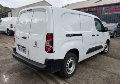 عربة نفعية مقفلة Peugeot