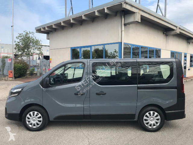 Veicolo commerciale Nissan Primastar bus 2.0...