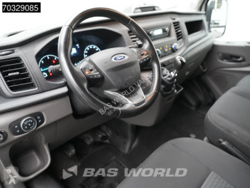 Furgon dostawczy Ford